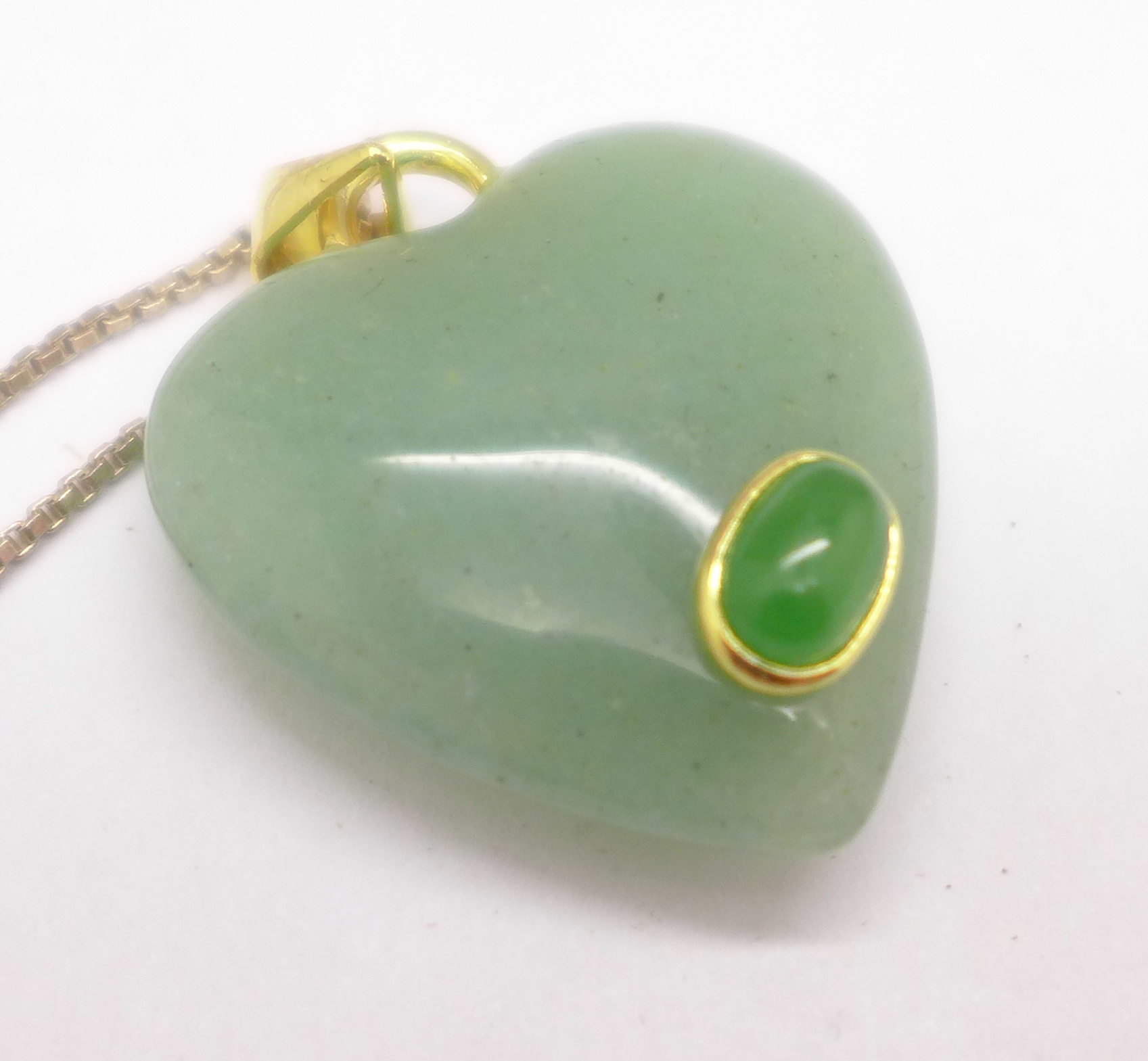 A silver gilt and jade pendant - Image 2 of 3