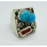A hallmarked silver and turquoise set ring, T