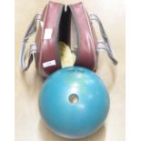 A Columbia 300 bowling ball with bag