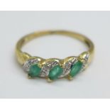 A 9ct gold, emerald and diamond ring, 2.5g, V