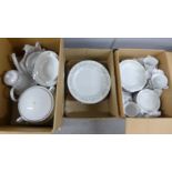 A Noritake dinner service, tureen lid a/f **PLEASE NOTE THIS LOT IS NOT ELIGIBLE FOR POSTING AND