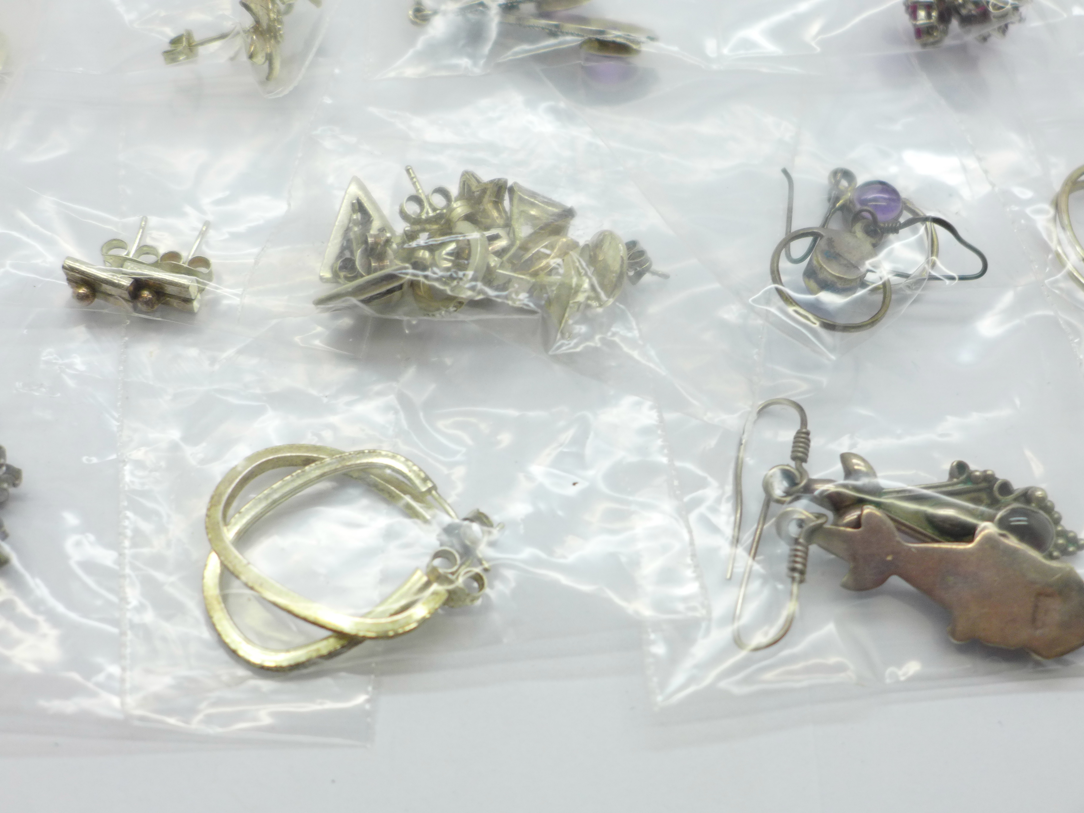 Twenty-five pairs of silver earrings - Image 3 of 4
