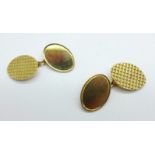 A pair of 9ct gold cufflinks, 10g