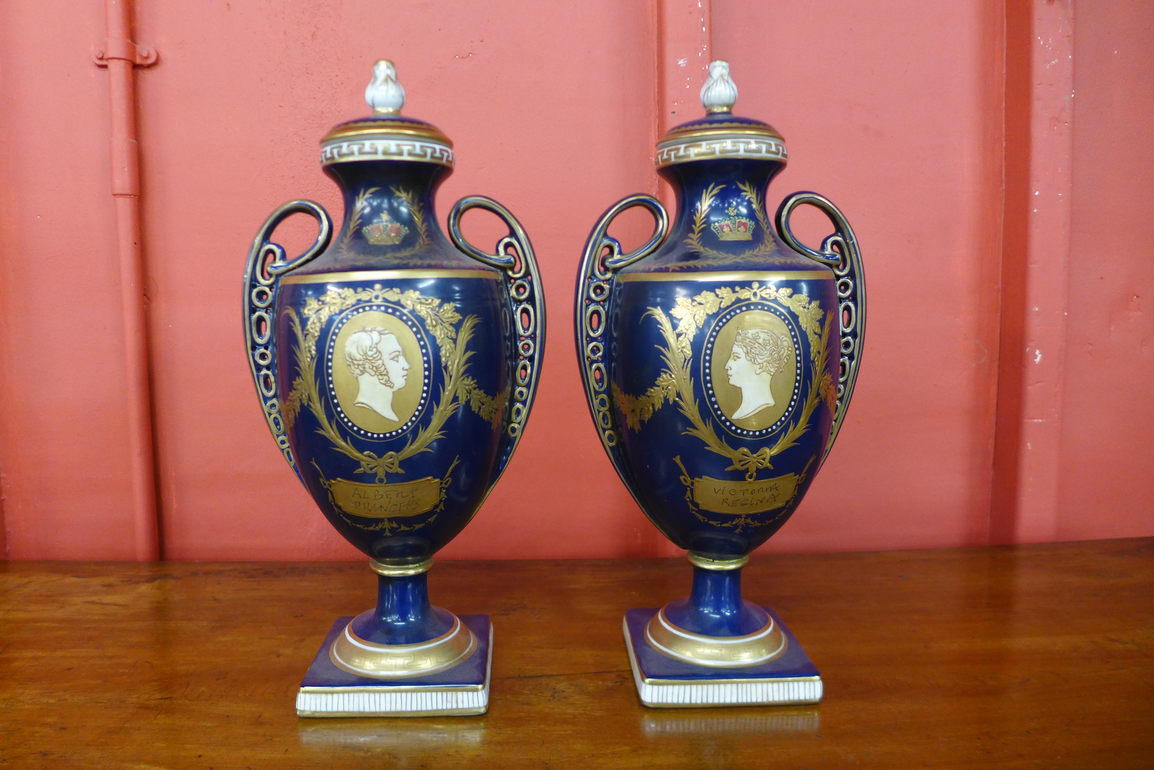 A pair of Meissen style porcelain vases and covers, depicting Queen Victorian and Prince Albert, - Image 2 of 2