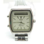 A Seiko Sports 100 alarm-chronograph quartz wristwatch