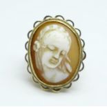 A 9ct gold carved cameo ring, 5.2g, M