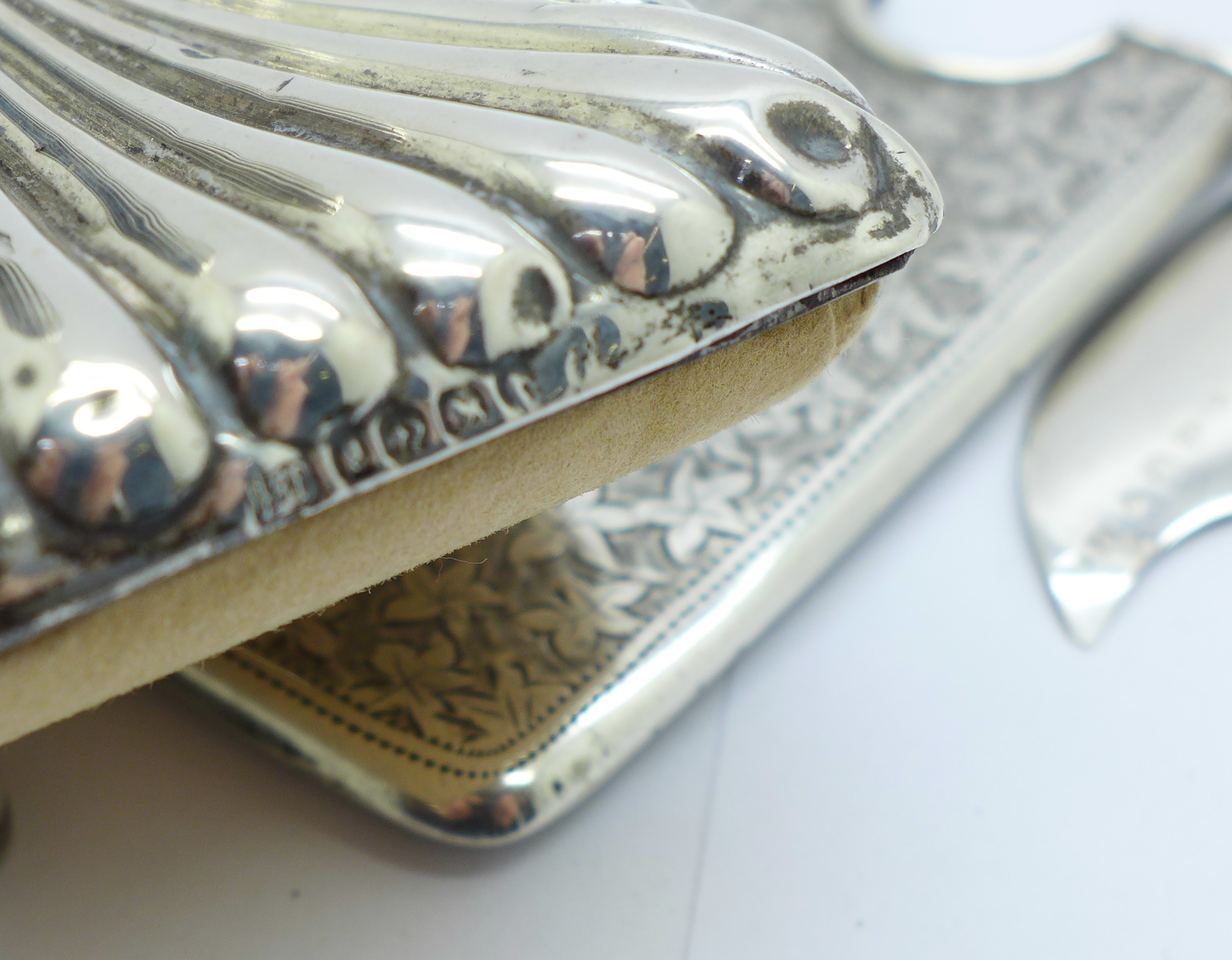 A silver card case, a silver butter knife, a silver and mother of pearl fruit knife and a - Image 12 of 14