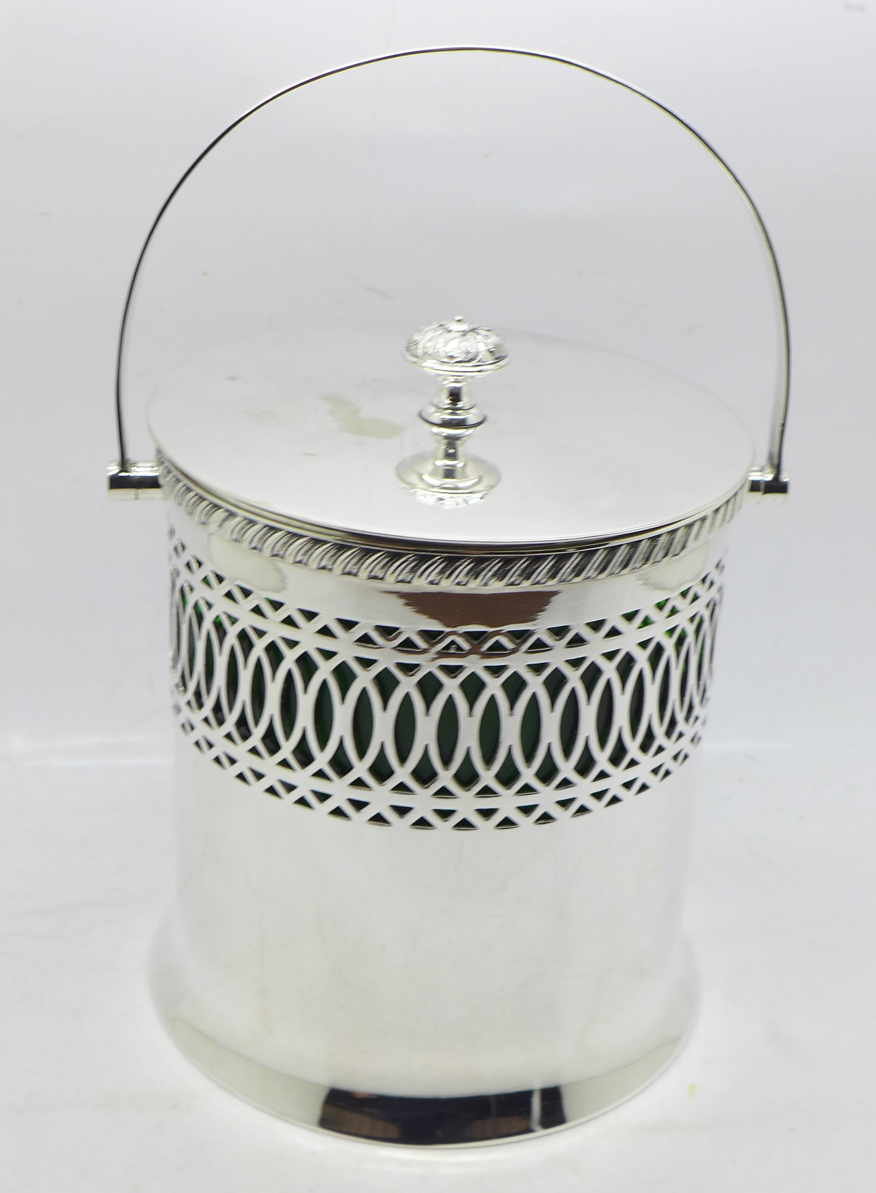 A Mappin & Webb silver plated ice bucket with green glass liner, 13cm