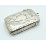 A silver embossed vesta case, 15g