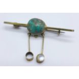 A yellow metal, turquoise and pearl brooch, 3g, a/f