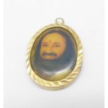 A gold picture frame pendant, tests as 14ct, 23mm, 3.7g gross