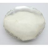 A silver dish, Birmingham 1937, 65g