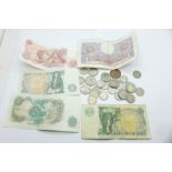 Five banknotes, Peppiatt £1 note, three other £1 notes and a 10 shillings note, and a small