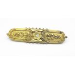 A Victorian 15ct gold and diamond brooch, 3.4g