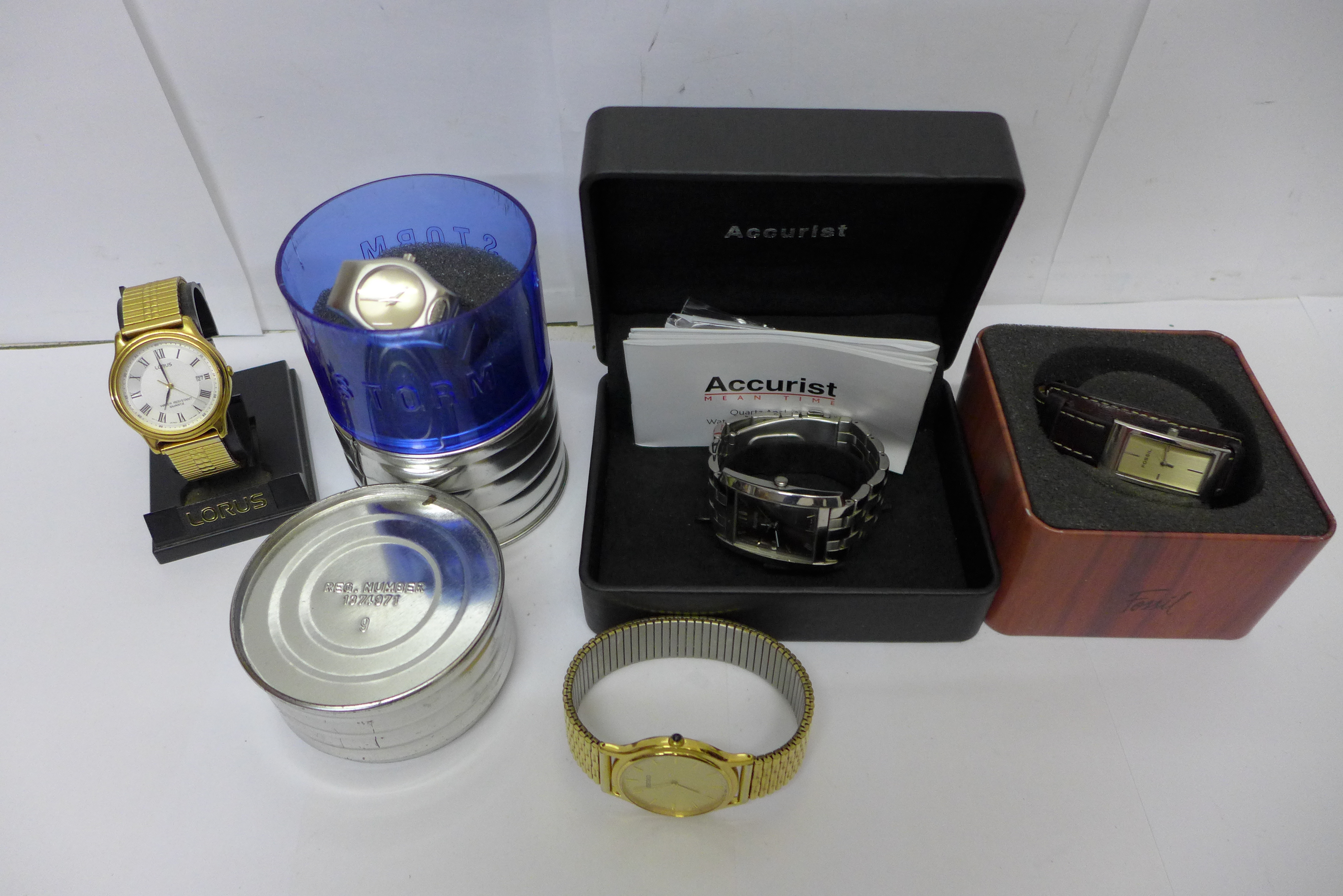 Wristwatches including Seiko, Accurist, Fossil and Storm