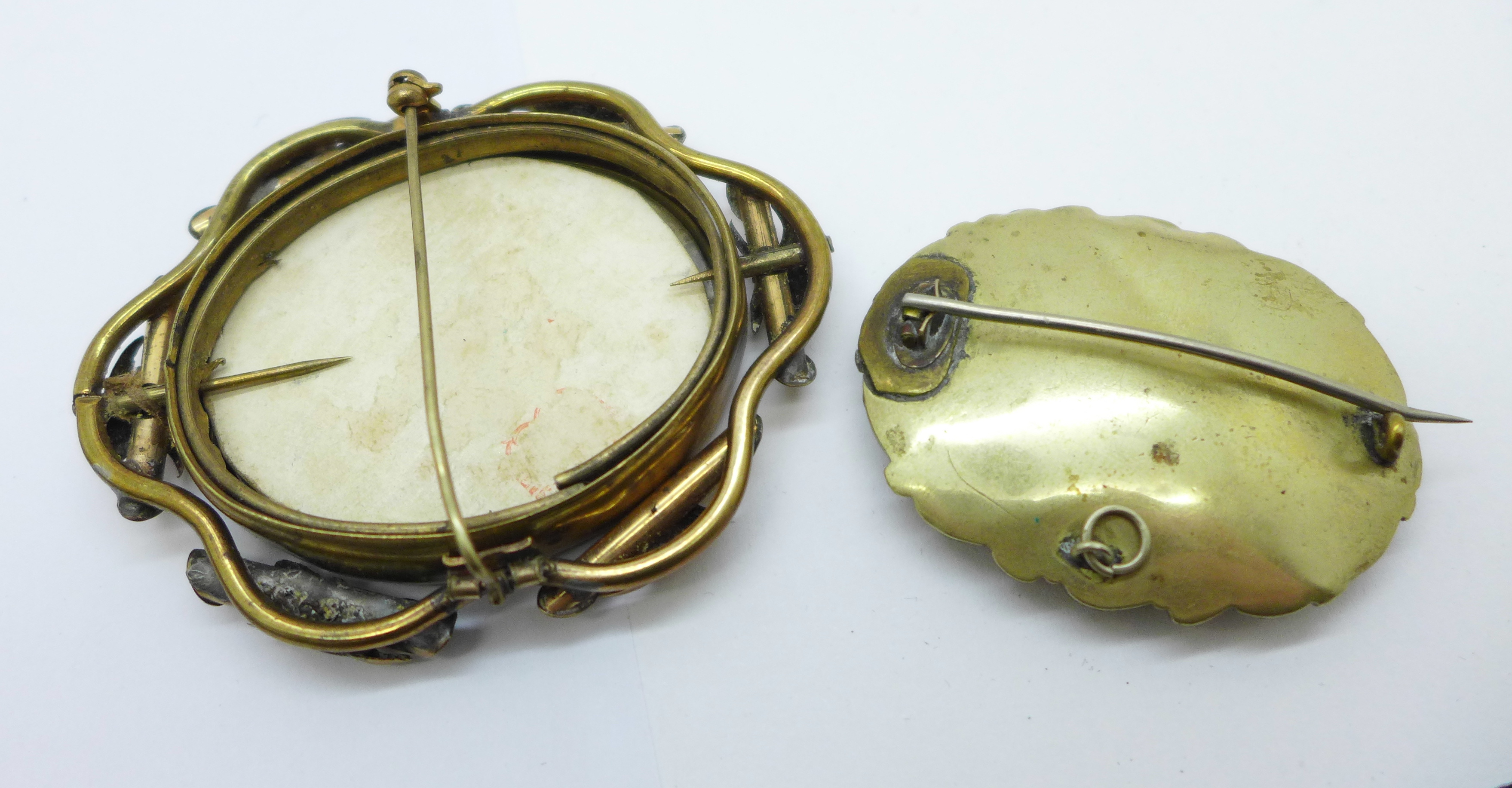 Two hallmarked Victorian silver brooches, crescent moon, lacking hook and stone, and guitar, an - Image 6 of 8