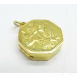 A 9ct gold locket, 2.8g, 16mm