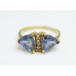 A 9ct gold and blue stone ring, 2g, N