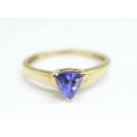 A 9ct gold and tanzanite ring, 1.7g, O