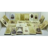 Approximately 100 carte de visite