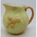 A small Worcester Locke & Co. cream jug