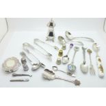 A collection of silver, two pairs of sugar bows, pill box, mustard spoon, tooth pick, 137g and a