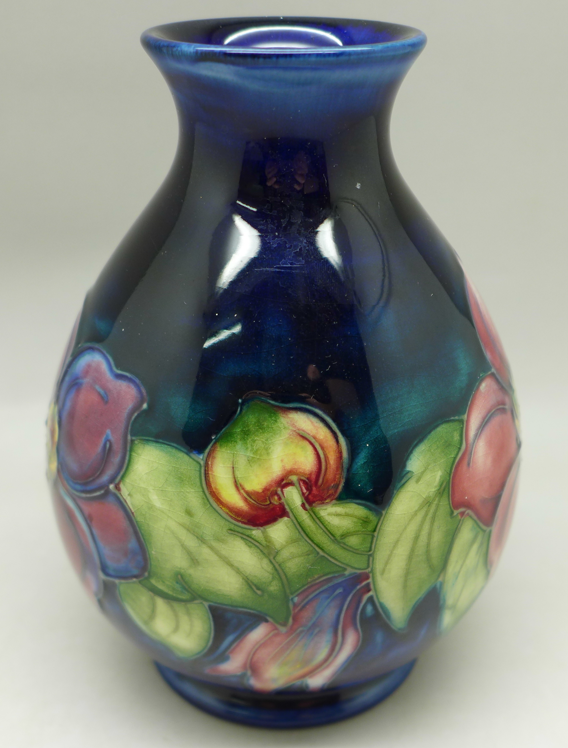 A Moorcroft clematis vase, with paper label, The Late Queen Mary, 13cm - Image 2 of 6