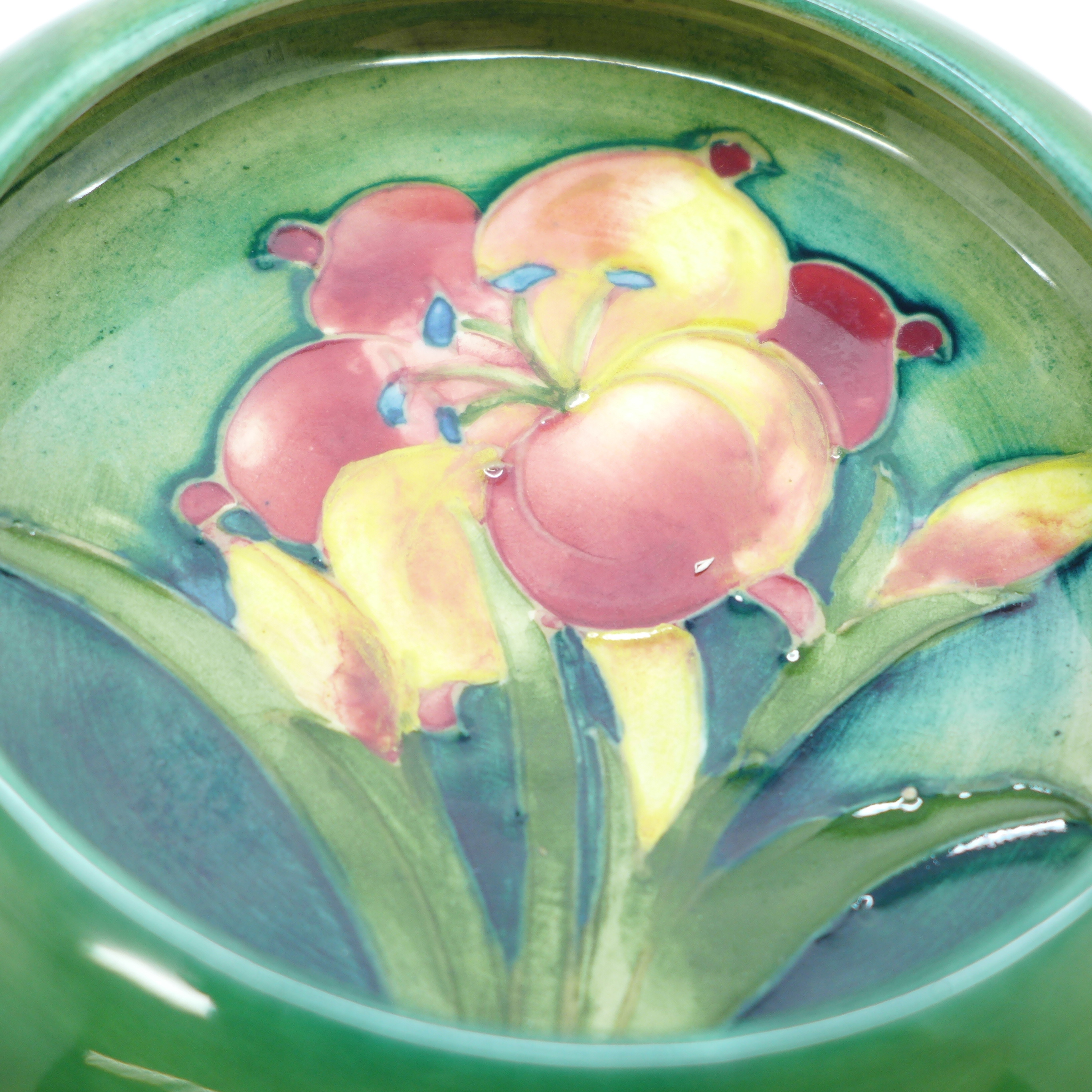 Two Moorcroft dishes, freesia and orchid, 11cm and 10.5cm, (142,146) - Image 4 of 7