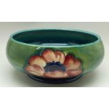 A Moorcroft anemone dish, 13.5cm diameter