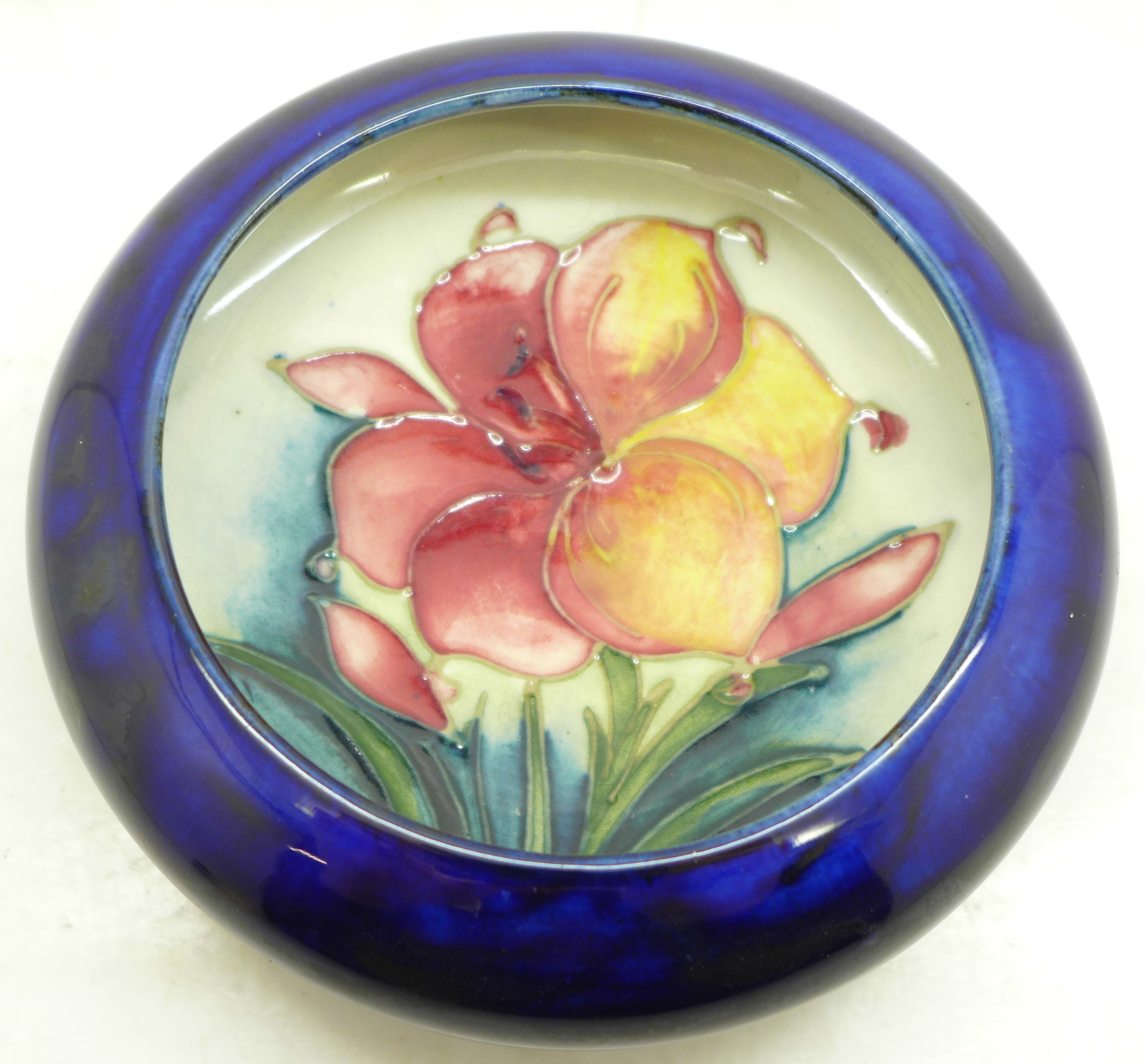 A Moorcroft bowl, with paper label, By Appointment to H.M. The Queen, 11cm diameter - Image 2 of 4