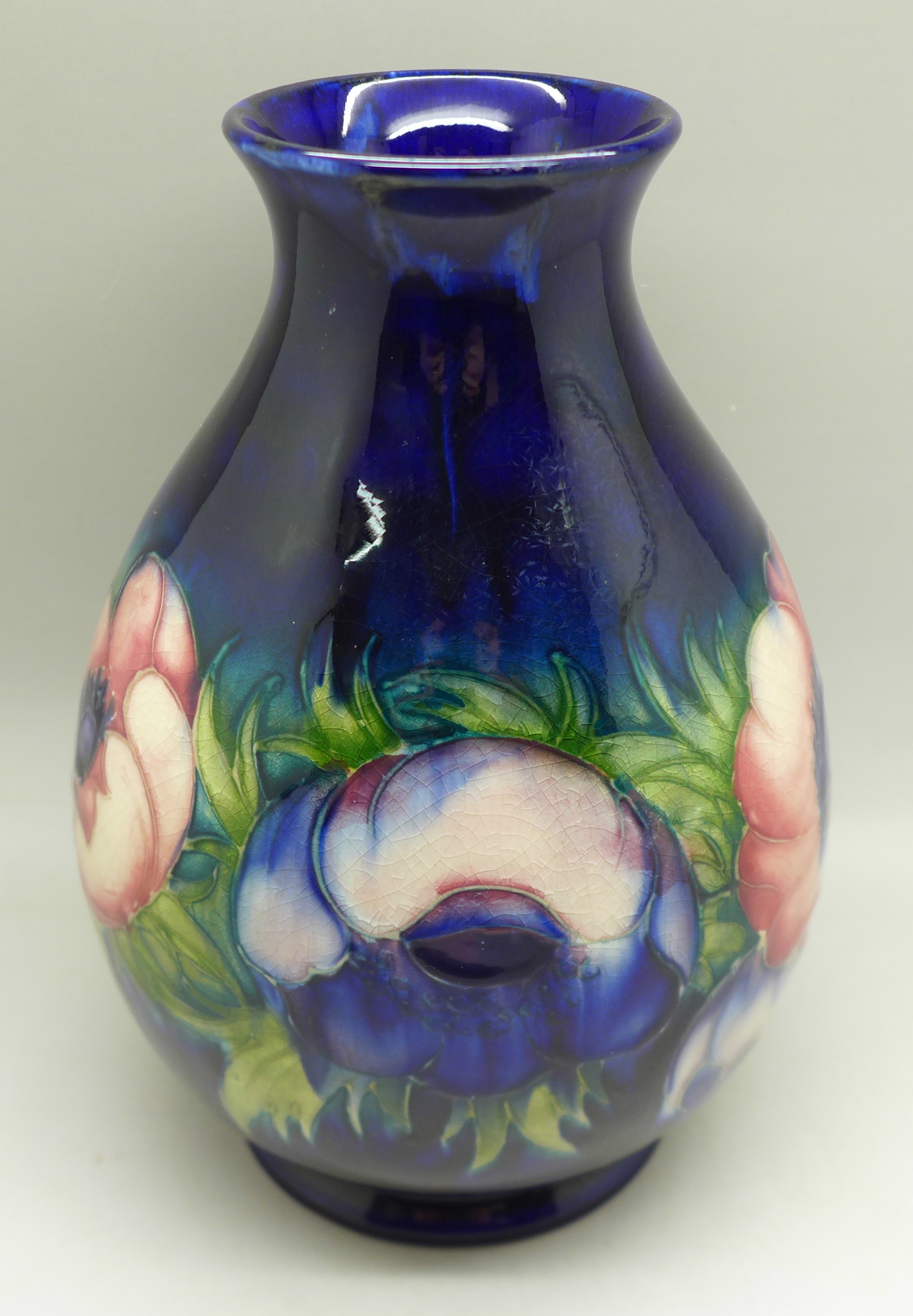 A Moorcroft anemone vase, with signature and impressed marks to the base, 18.5cm - Image 4 of 6