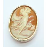 A 9ct gold mounted cameo brooch, width 28mm, 8.5g