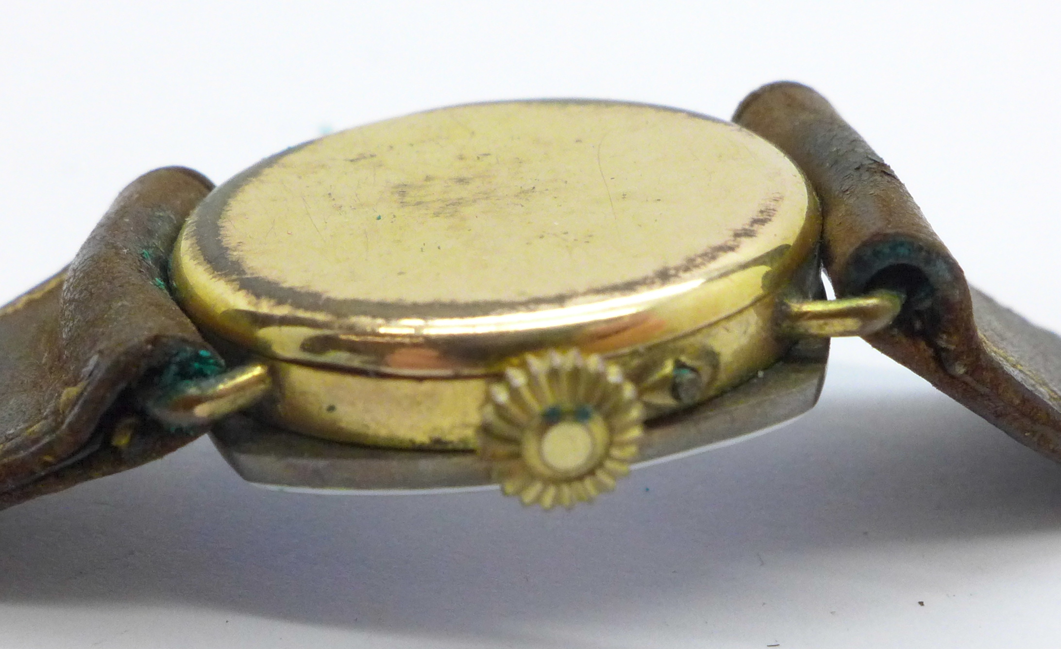 An enamelled wristwatch, glass cracked, the gold plated case back worn, 25mm - Image 3 of 5