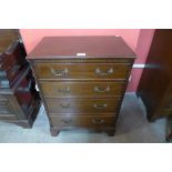 A George III style mahogany bachelors chest of drawers, 72cms h, 52cms w, 31cms d