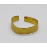 A scrap 22ct gold ring, a/f, 1g