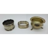 A silver salt and two silver napkin rings, 78.7g