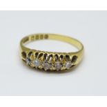 An 18ct gold, five stone diamond ring, London 1915, 2.7g, O