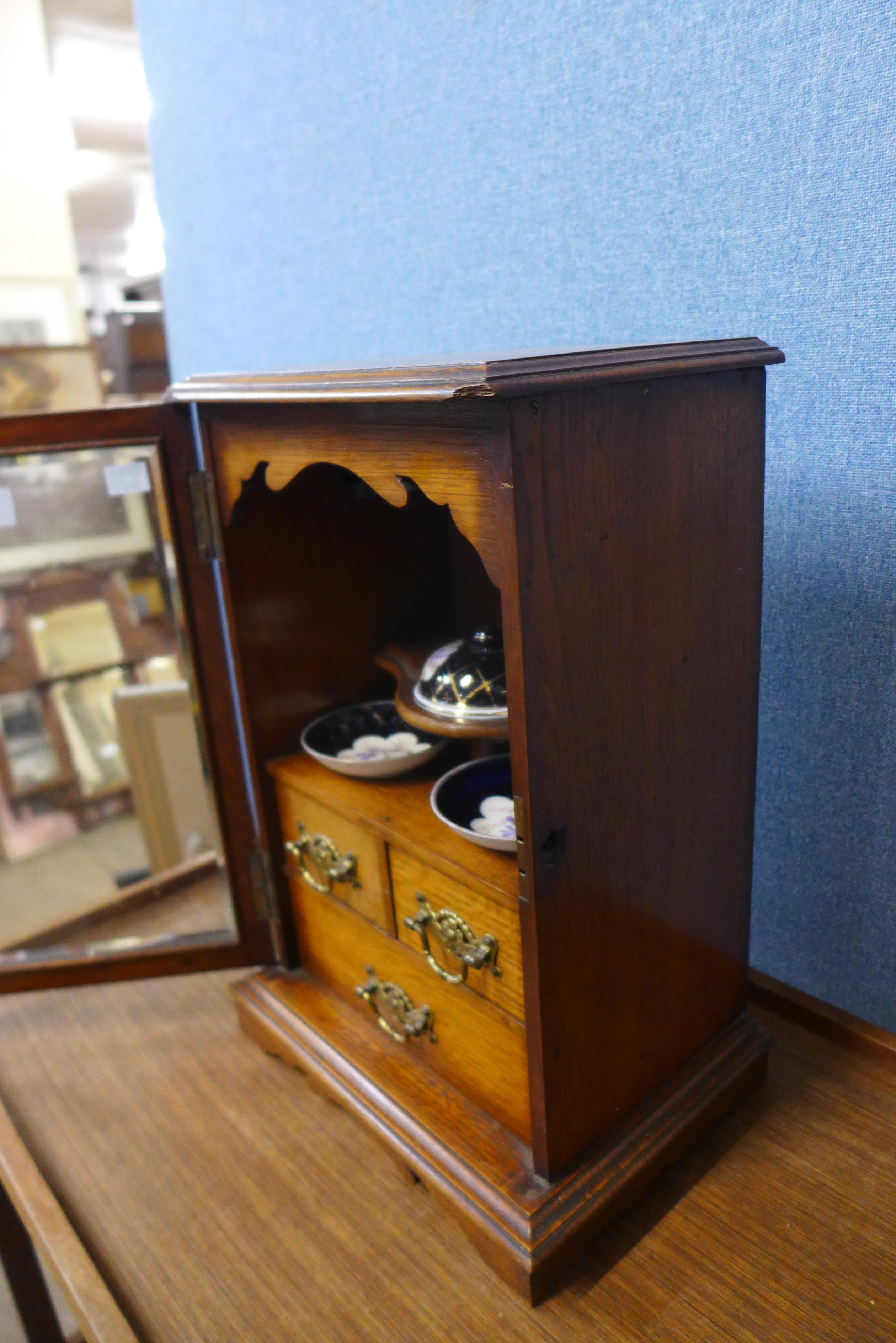 A Victorian oak smokers cabinet, 43cms h x 29cms w - Image 3 of 4