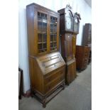 An early 20th Century oak bureau bookcase, 195cms h, 80cms w, 47cms d