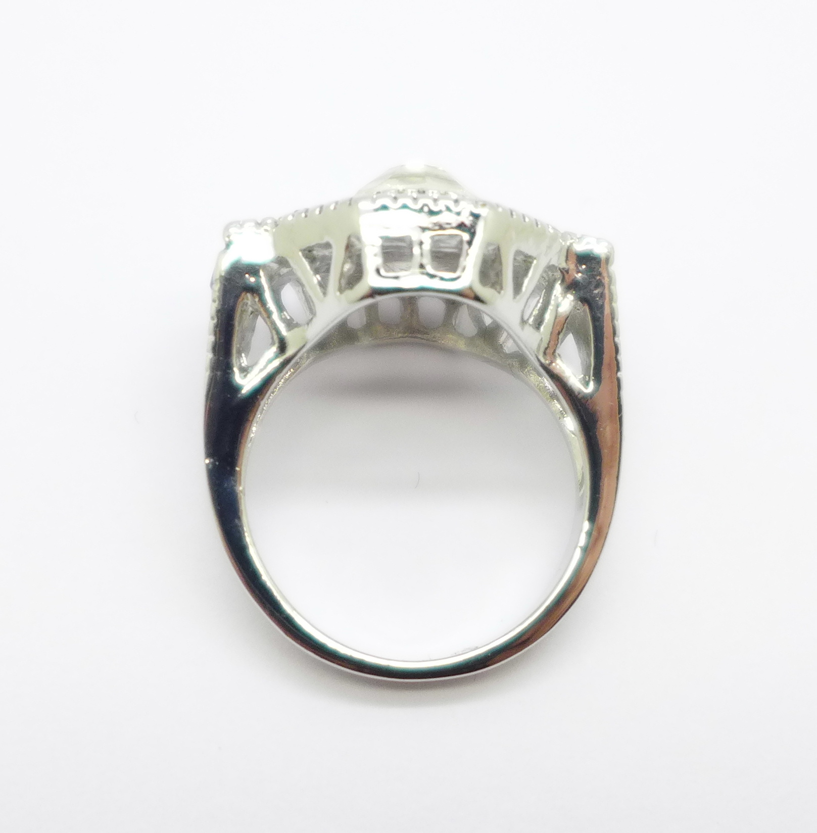 An Art Deco style ring, size L/M - Image 3 of 3