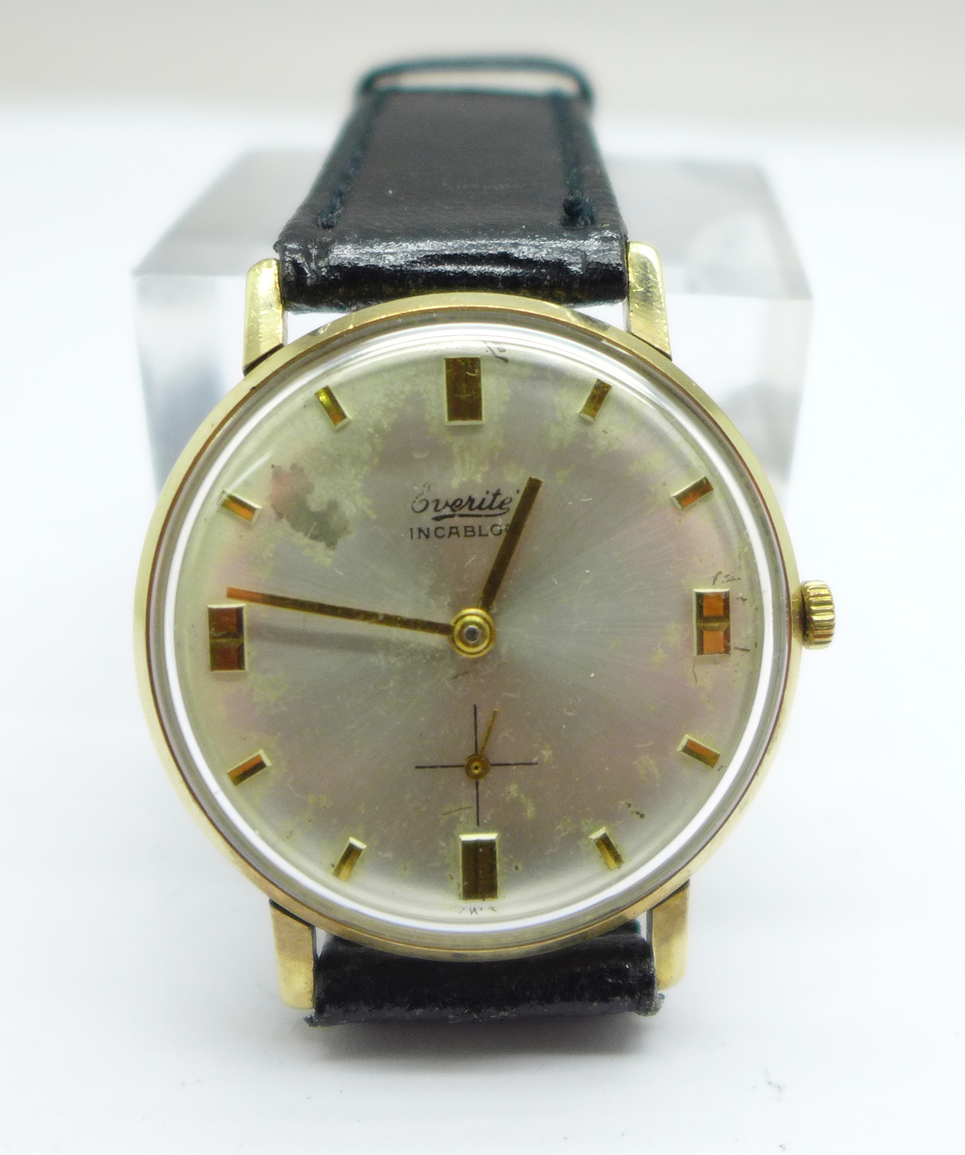 A 9ct gold cased Everite wristwatch