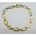 A 9ct gold bracelet, 3.7g