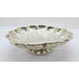 A pierced silver dish, Birmingham 1923, 82g, 13cm