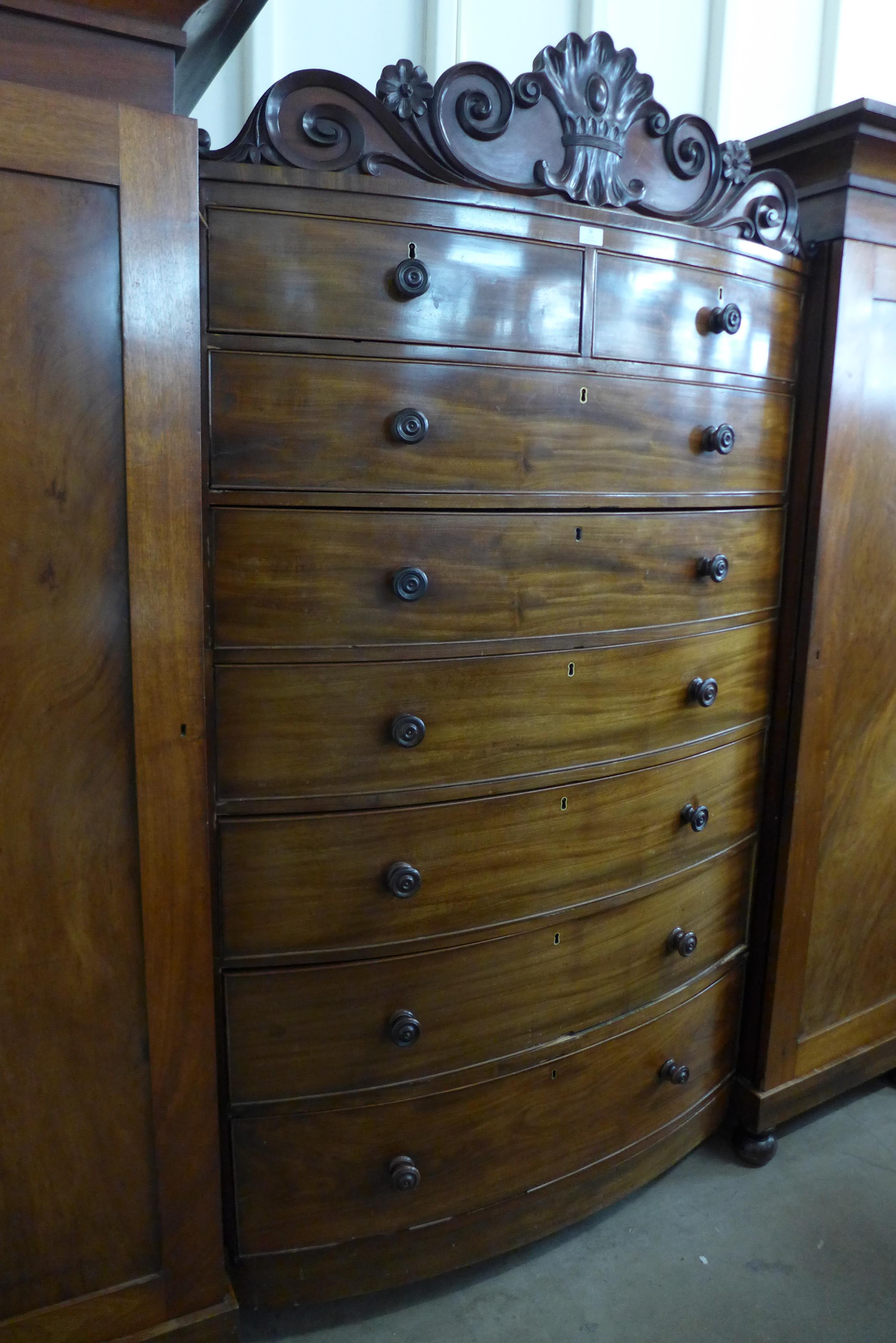 A Victorian mahogany combination breakfront wardrobe, 194cms h, 234cms w, 65cms d - Image 4 of 4