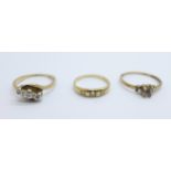 Three 9ct gold rings, 4.6g