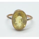 A 9ct gold and citrine ring, 1.8g, J