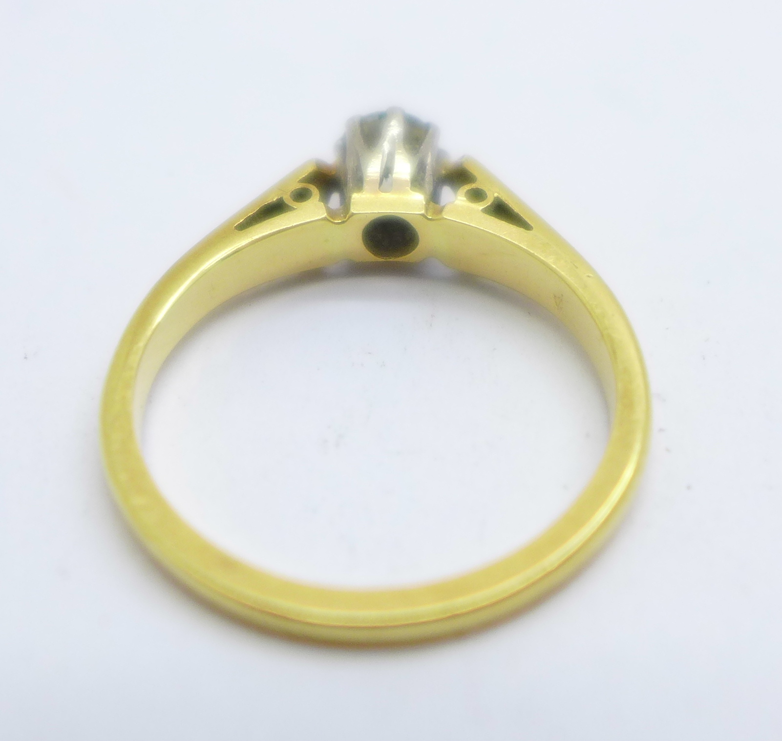An 18ct gold and diamond solitaire ring, 2.7g, K, approximately 0.25carat weight - Image 3 of 3