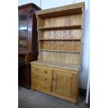 A Victorian pine dresser