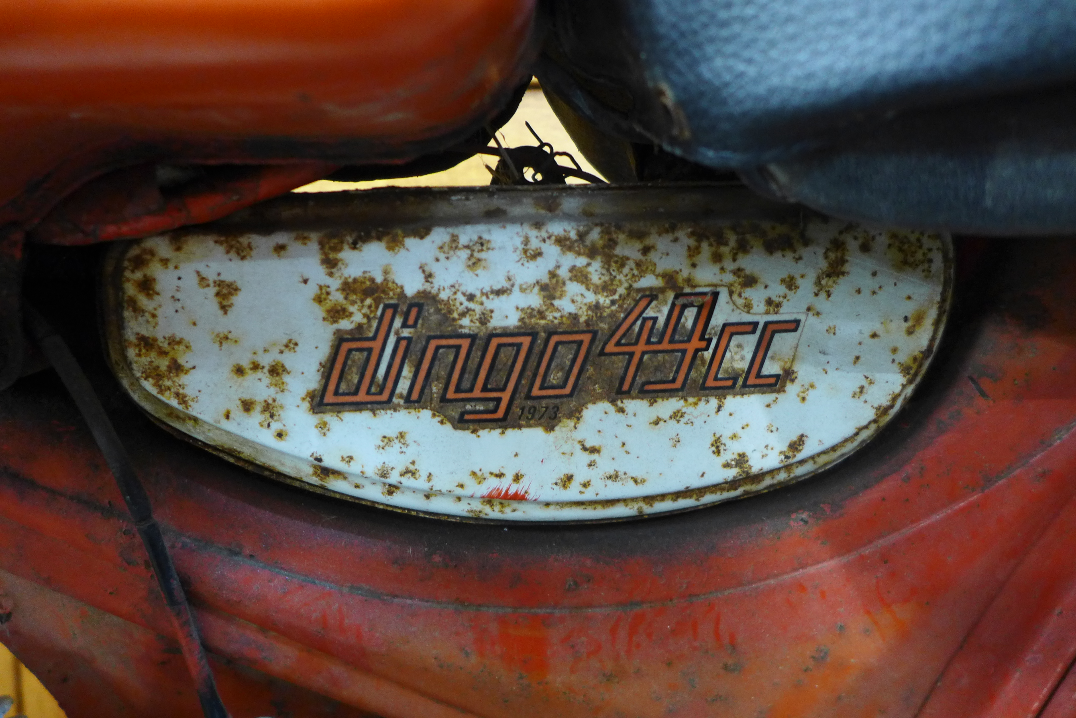 A 1973 Moto Guzzi Hispania Dingo 49cc motorcycle - Image 5 of 11