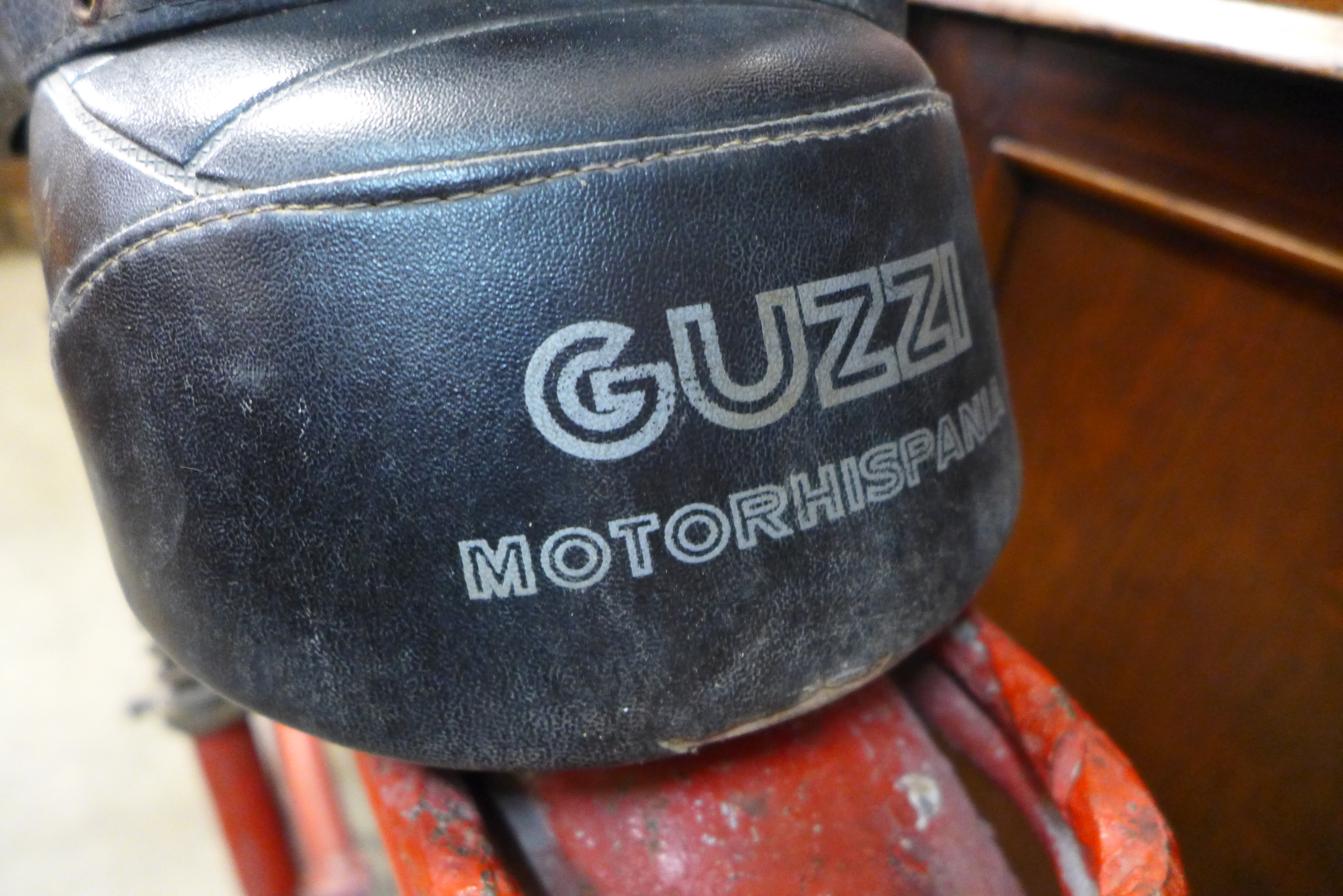 A 1973 Moto Guzzi Hispania Dingo 49cc motorcycle - Image 4 of 11